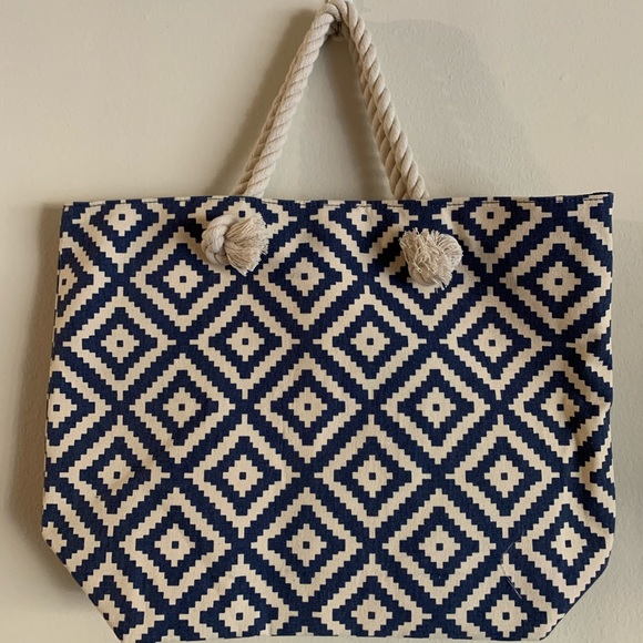 NWOT| Summer & Rose Geometric Tote - Picture 1 of 4